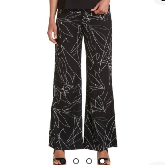 SABA size 10 contour wide leg silky pants with black and white graphic pattern - Picture 2 of 8